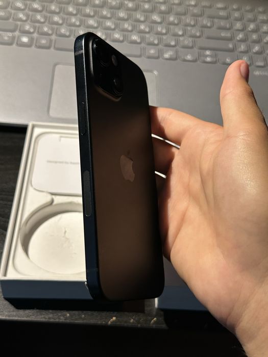 Iphone 15 на гарантии
