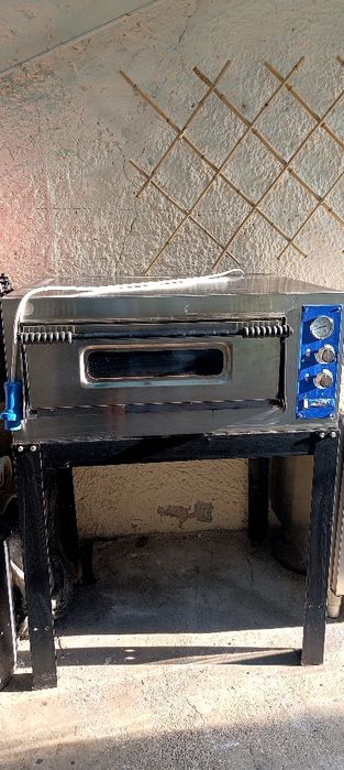 Cuptor profesional  Pizza 230v / 380v cu suport inclus  in pret