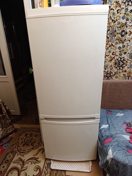 Холодильник ZANUSSI