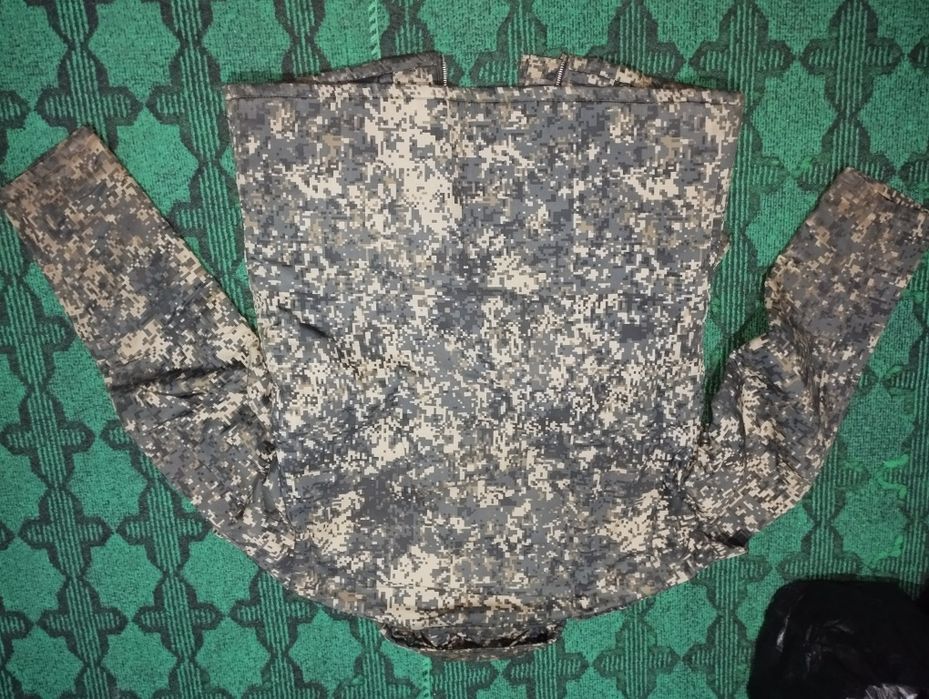 Харбий бушлат холати яхши