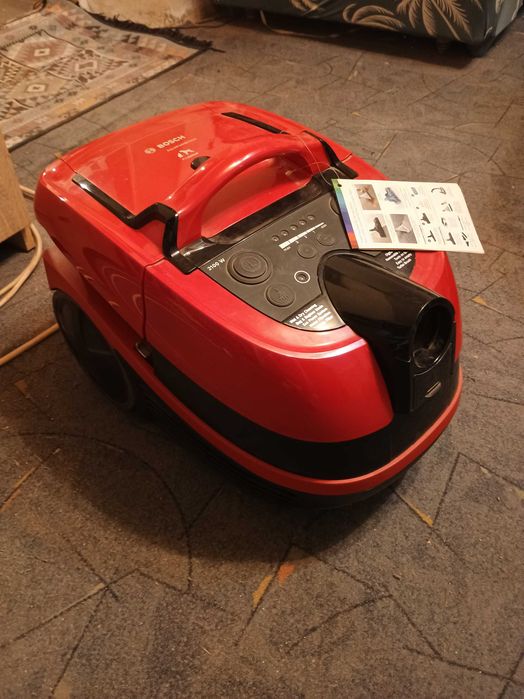 Aspirator bosch AquaWash&Clean