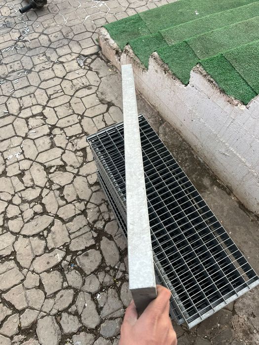 Trepte zincate gretare zincate