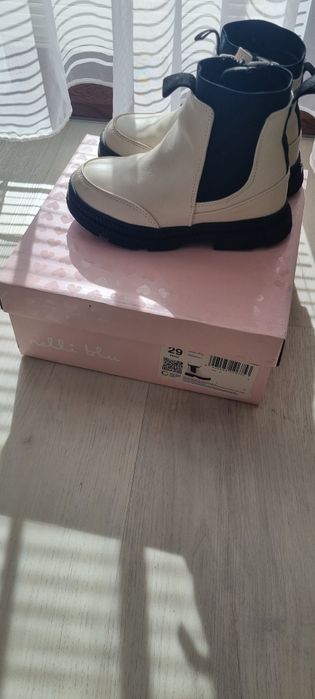 Nelli blu детски боти