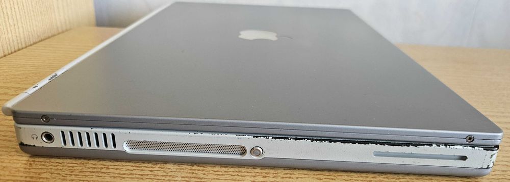 Ретро Apple PowerBook G4 Ti DVi, Mac OS 9, Mac OS X Tiger и PowerBook G4 12" с оригинални опаковки