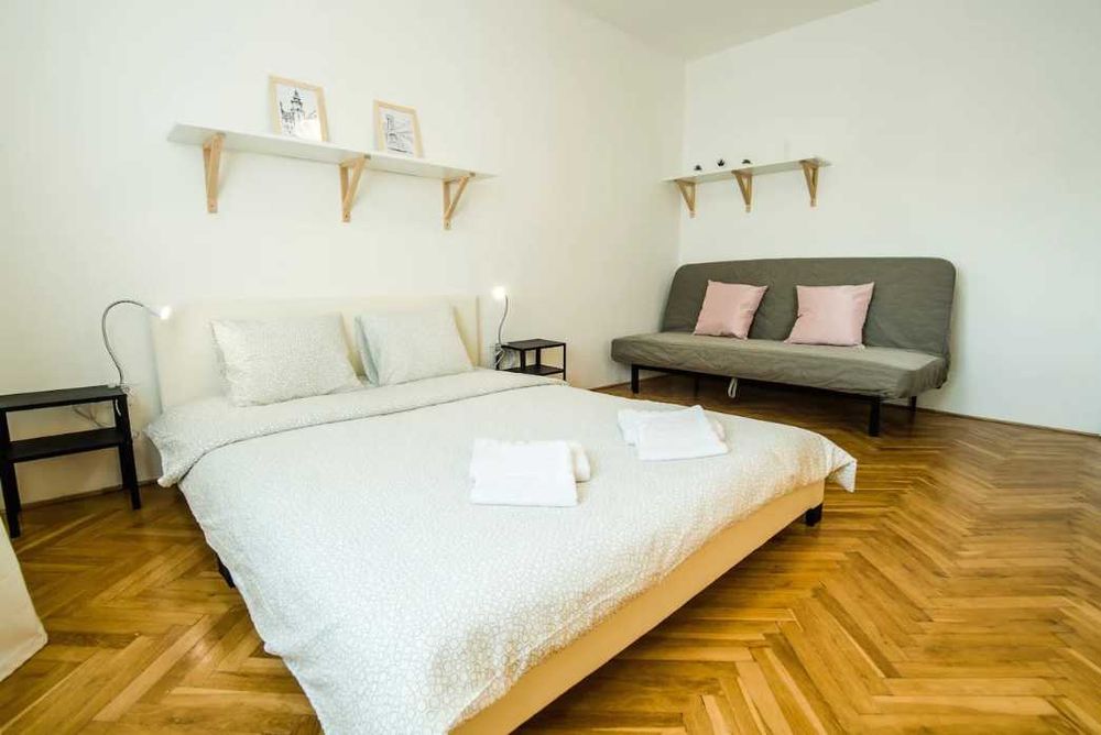 Дава се под наем Двустаен апартамент в Пловдив, Каменица 1 - 56 кв.м за 204 € - Снимка #2