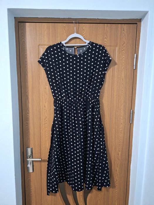 Rochie cu buline marimea M