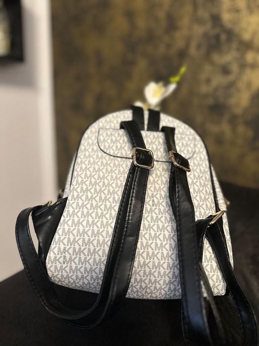 Rucsac Michael Kors diferite culori