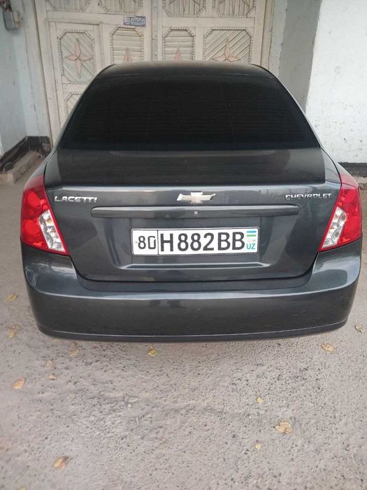 SROCHNOOOO!!  Moshina tinik xolatda