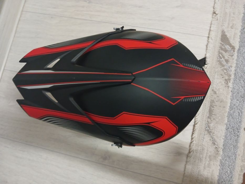 Шлем для велоспорту и пита