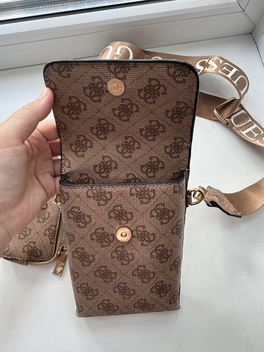 Продается сумка Guess
