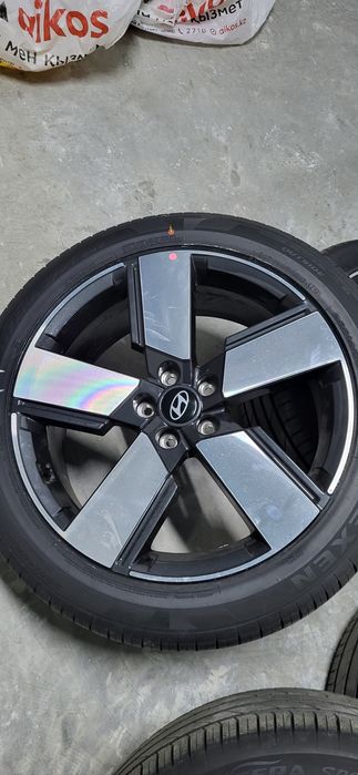 Продам диски с шинами