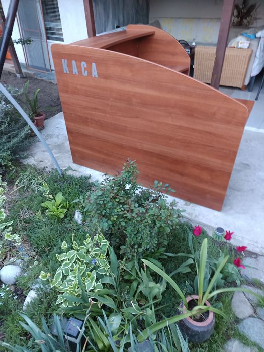 Бюро, каса ,рецепция