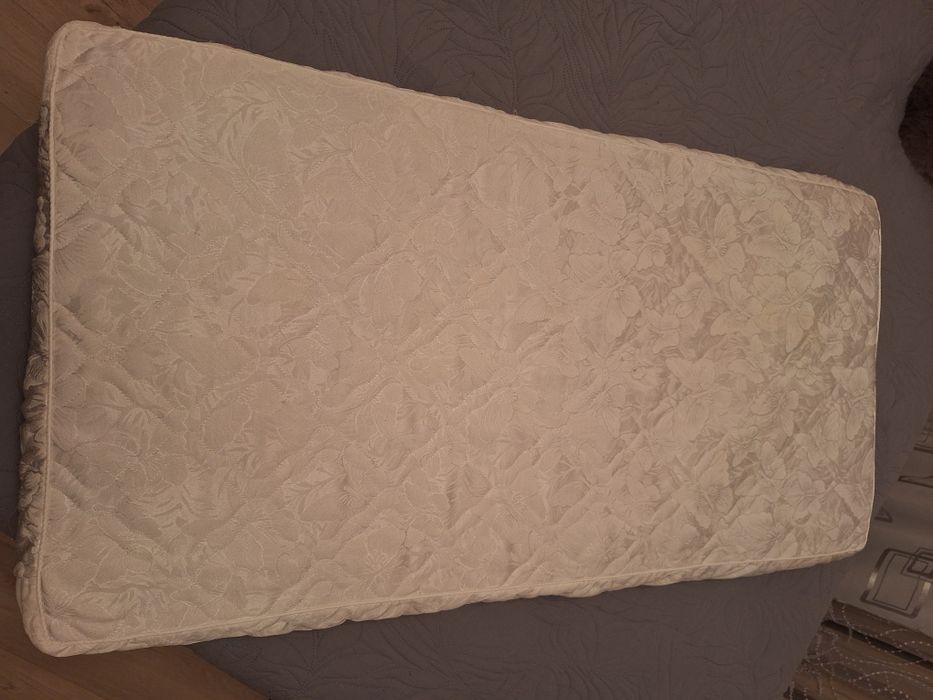 Продаётся детская кровать