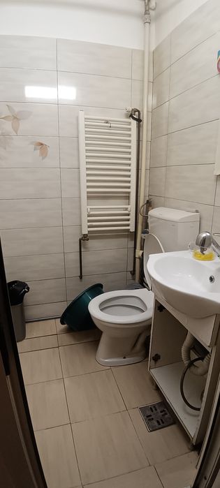 Închiriez apartament
