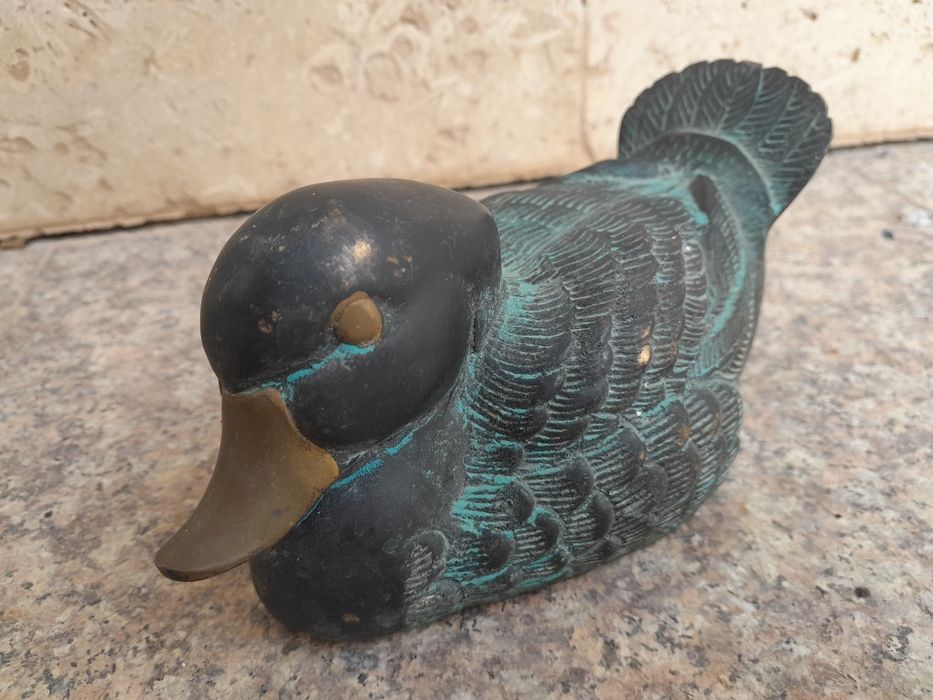 Rată  foarte  veche din bronz,