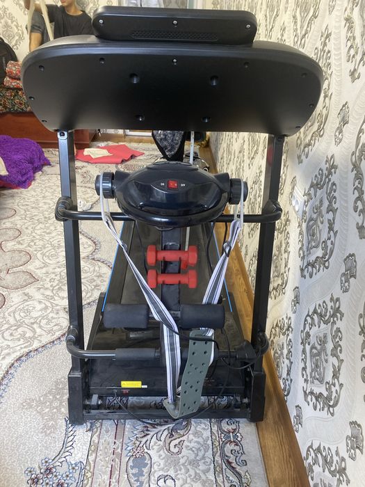 Бегавая дарожка для бега дома