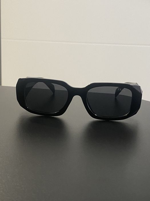 Ochelari de soare Prada