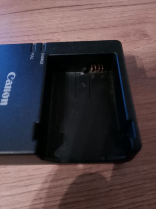 Canon LC-E8E - incarcator original pentru LP-E8