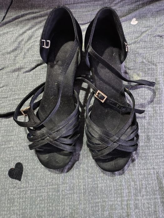 Продам туфли для латины