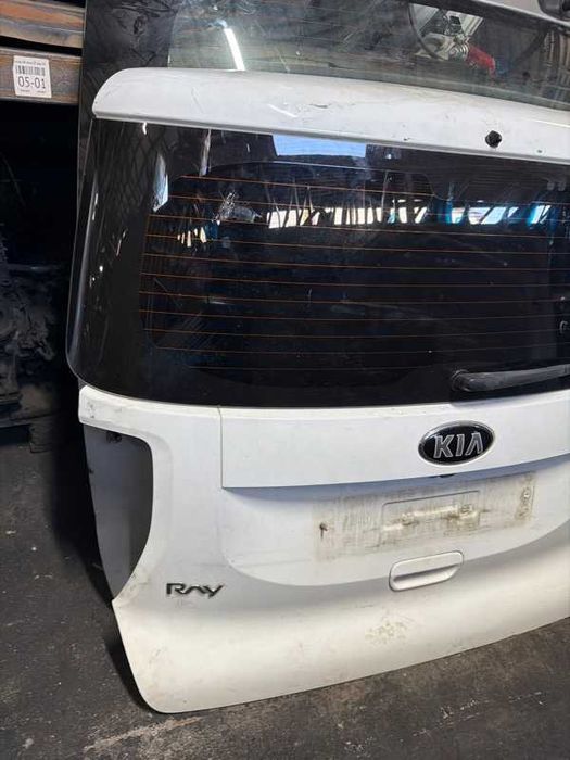 Крышка багажника Kia Ray