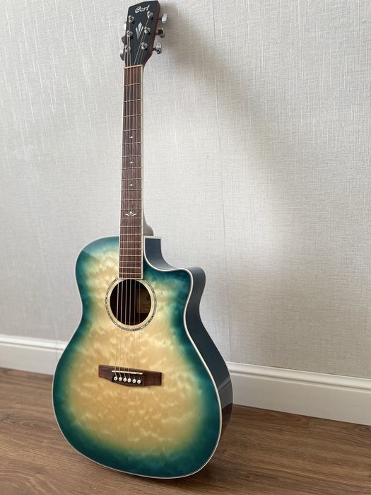 Гитара акустическая