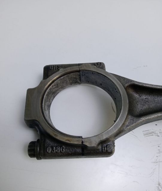 Piston cu biela   BXE 0386 DE Audi A3 8P