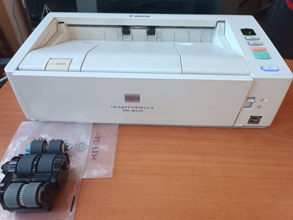 Canon DR-M140 Бърз документален скенер
