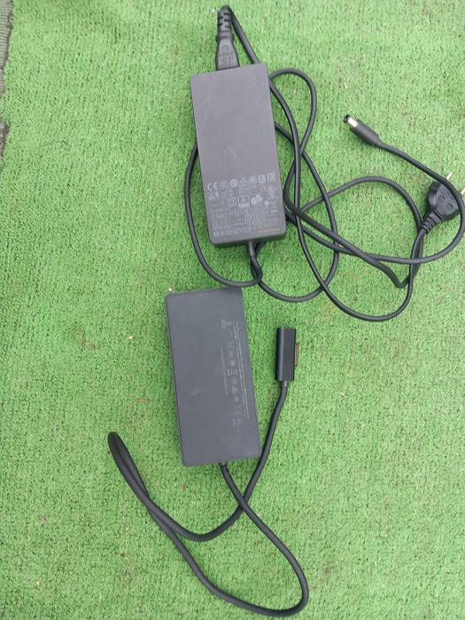 Micosoft Surface Dock