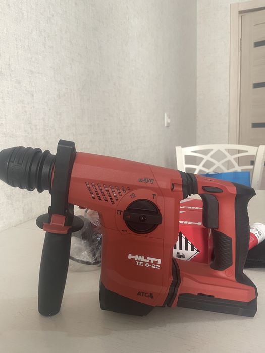 Hilti Аккум.перфоратор TE 6-22+Батарея B22-110+Зарядка С4-22 4 в 1