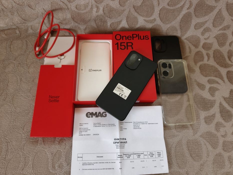 OnePlus 15R 12/512Gb перфектен с гаранция