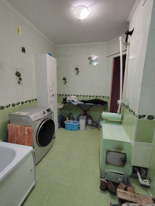 Продам 4 комнатный дом из бруса,  Петерфельд.