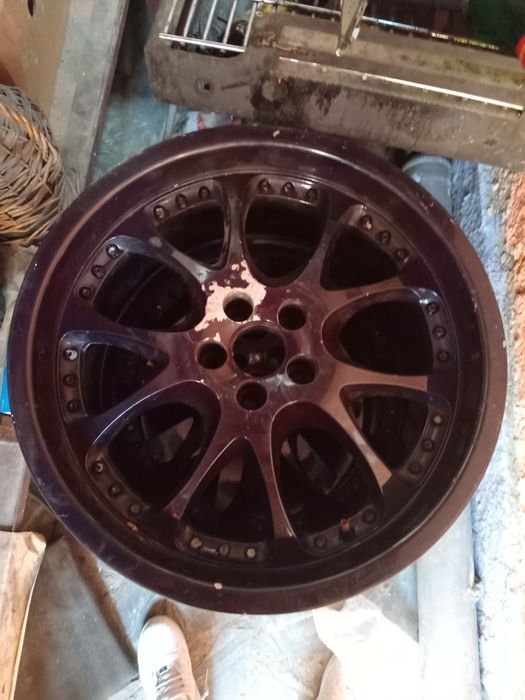 Vând roata+jeanta schimb