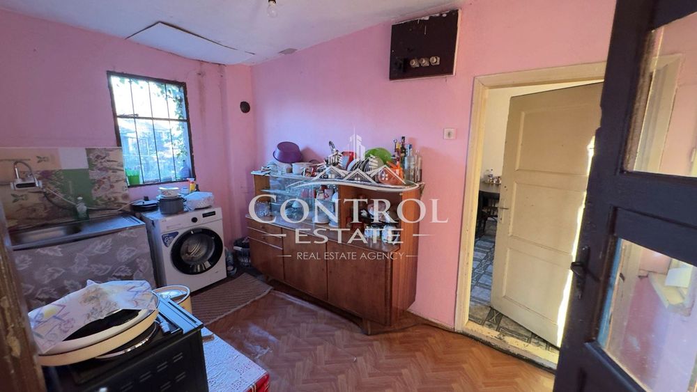 Къща в Велико Търново, област-гр.Дебелец площ 90 цена 80000