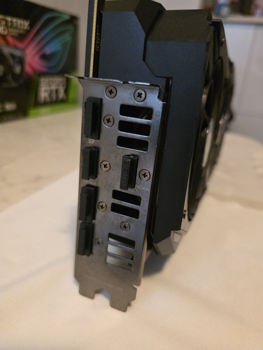 Vând RTX 3070 Strix OC V2