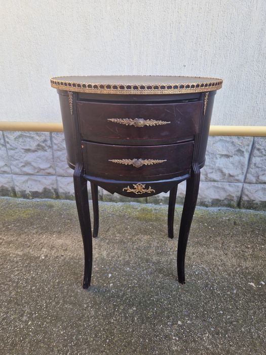 Прекрасно антикварно холандско шкафче