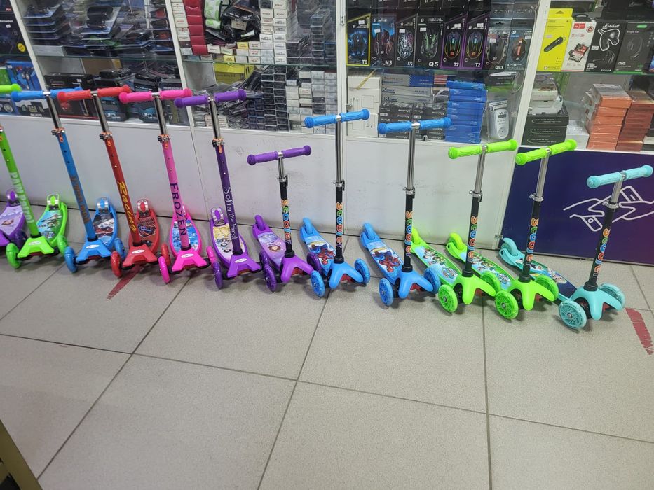 Продам детский самокат