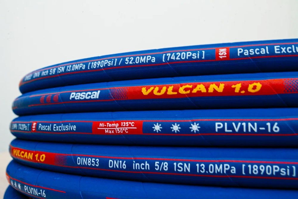 РВД и комплектующие (адаптеры фитинги муфты)