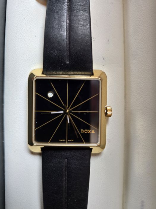 Ceas quartz DOXA