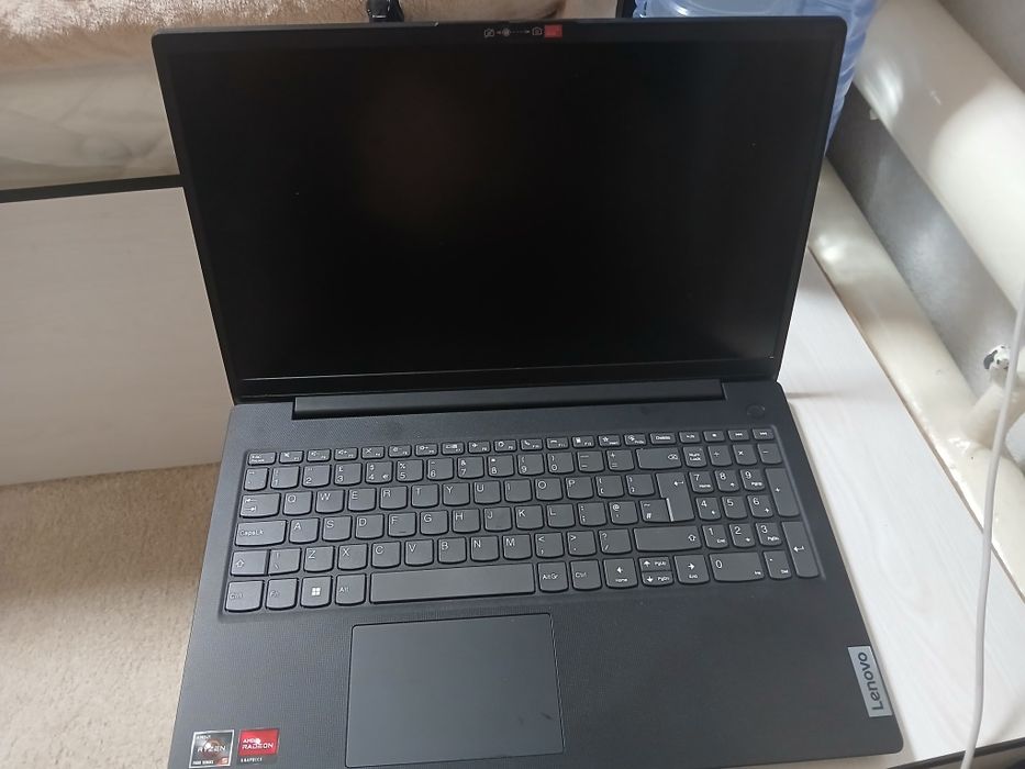 Noutbuk olingqniga 1 oy boldi holati alo ishlatilmasdan yotibdi yengi