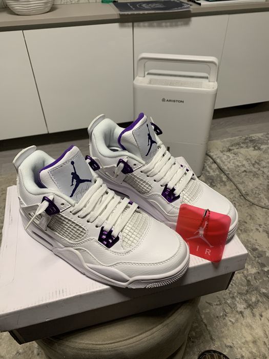 Jordan 4 Retro Metalic Purple