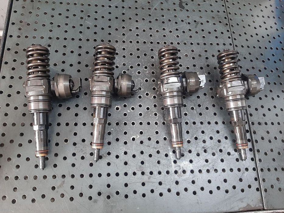 Injector 038130073bn 1.9 tdi bls audi a3 8p seat ibiza 6l altea 5p leon 1p toledo 5p skoda fabia octavia