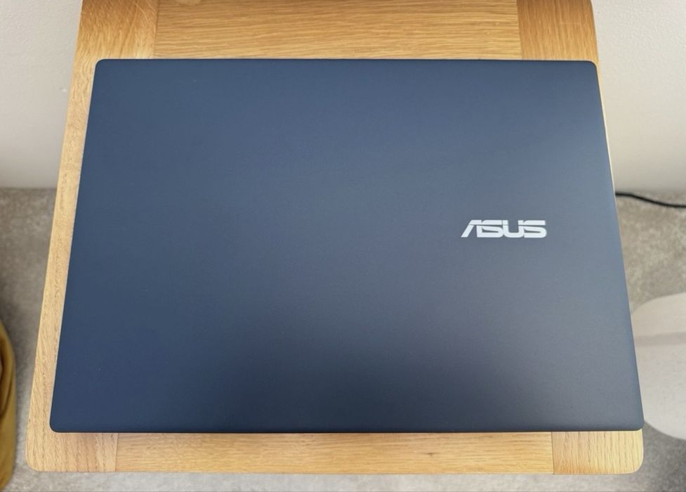 Laptop gaming Asus tuf v16 rtx 5050 i7 240h in garantie