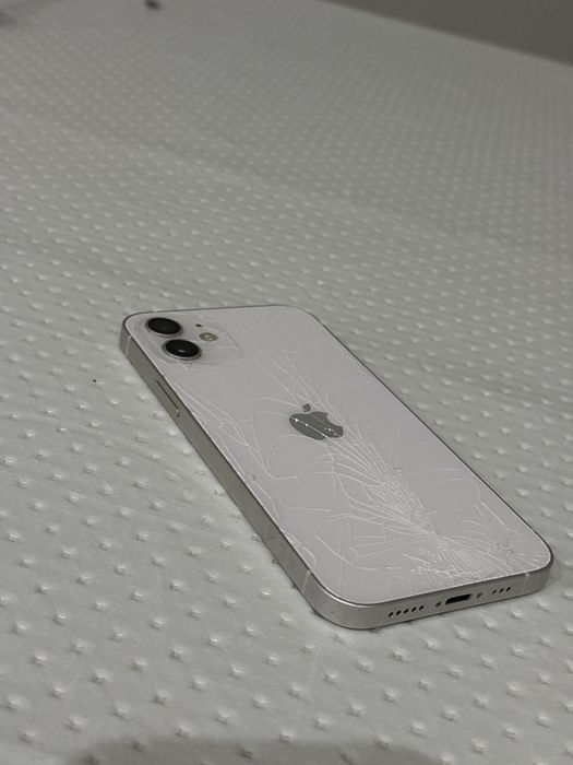iphone 12 с гарантией