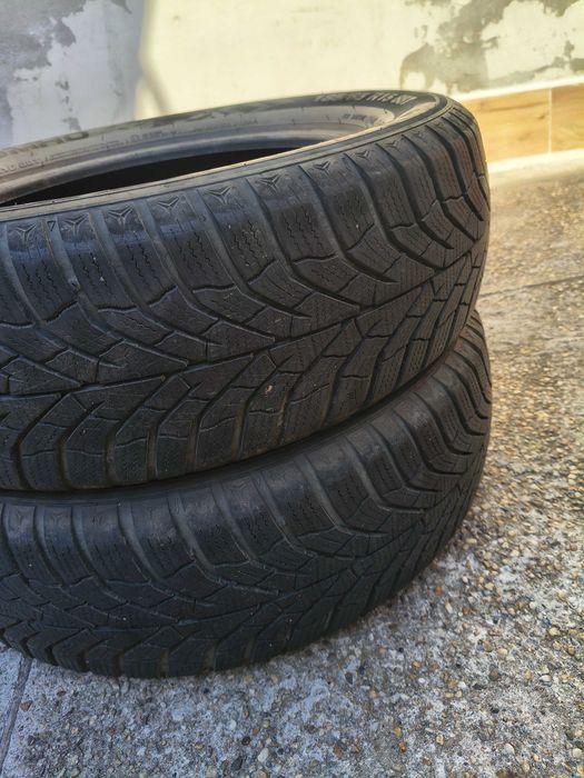 Автомобилни гуми  за лека кола
