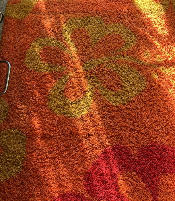 Set covor pufos cu traversa si 2 covorase