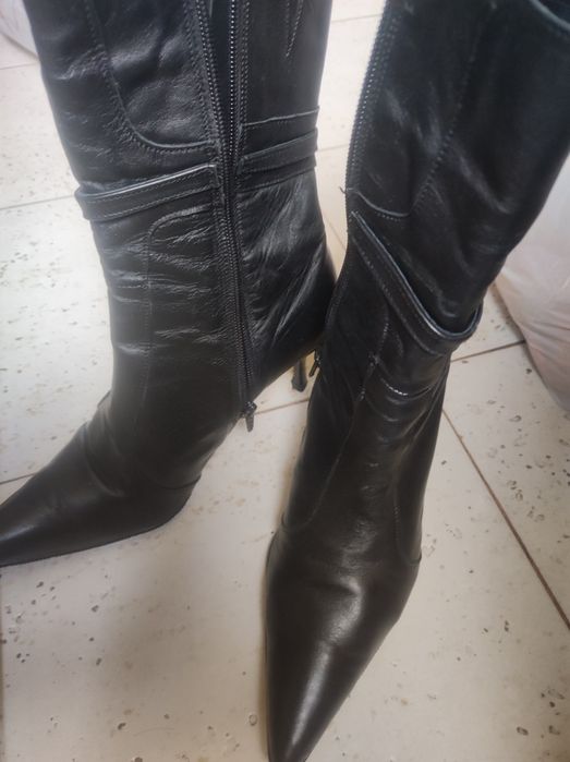 Дамски ботуши с цип- естествена кожа