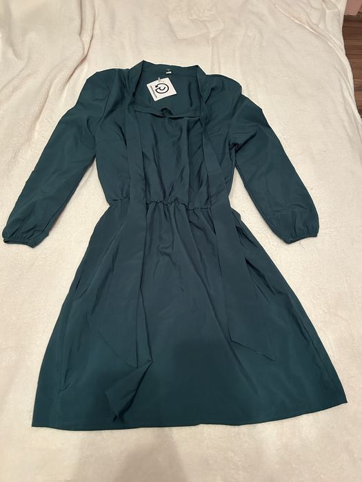 Зелена рокля нова