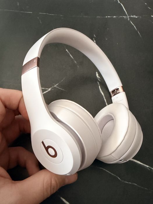 Beats solo 4 слушалки