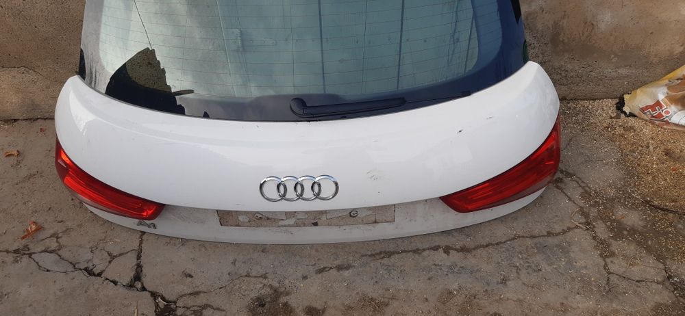 Stop stinga dreapta audi 1