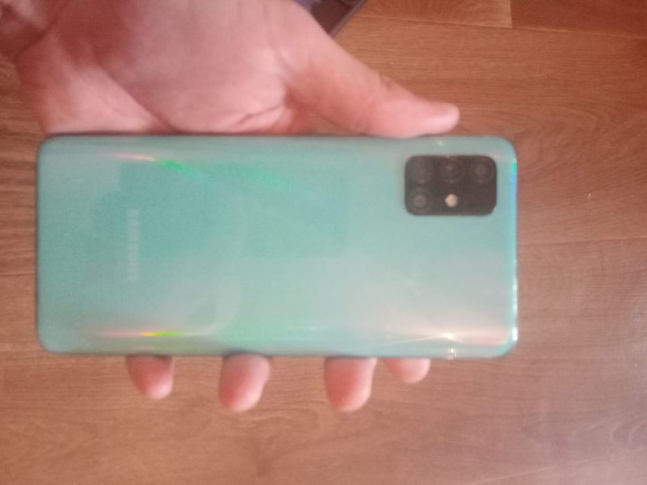 Продам Самсунг А51